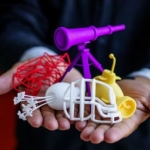 De activiteit '3D-design - workshop voor kinderen' van Bibliotheek Haarlem-Noord wordt u aangeboden door dekleineladder.nl uit Haarlem