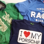 Tweedehands kinderkleding | Haartjes & Zoo in Haarlem-Centrum Haartjes & Zoo, waar u niet alleen kan slagen voor een nieuwe coupe van uw zoon of dochter, maar ook voor een leuk stukje kleding. Haartjes & Zoo verkoop ook vintage merkkleding voor kinderen. Merken; imps&elfs; Vingino, Retour, Kik-Kid, Petit Louie Kidscase en nog veel meer leuke merken!