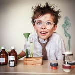 De activiteit 'Wetenschapsshow Mad Science' van Teylers Museum wordt u aangeboden door dekleineladder.nl uit Haarlem