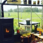 De activiteit 'voorlezen met kris op zondagochtend' van Het Veerkwartier wordt u aangeboden door dekleineladder.nl uit Haarlem