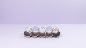 Eventueel kunnen je kinderen de rolletjes eerst versieren waardoor het spelletje nog meer van jezelf wordt