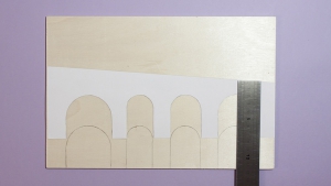 Neem het sjabloon over op het hout